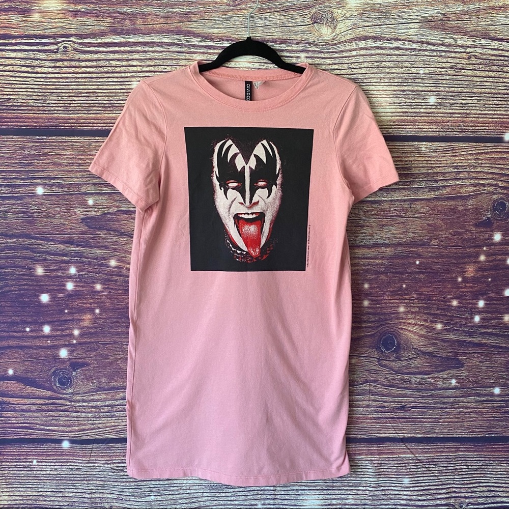 💛2 for $10💛 KISS Pink H&M Night Shirt